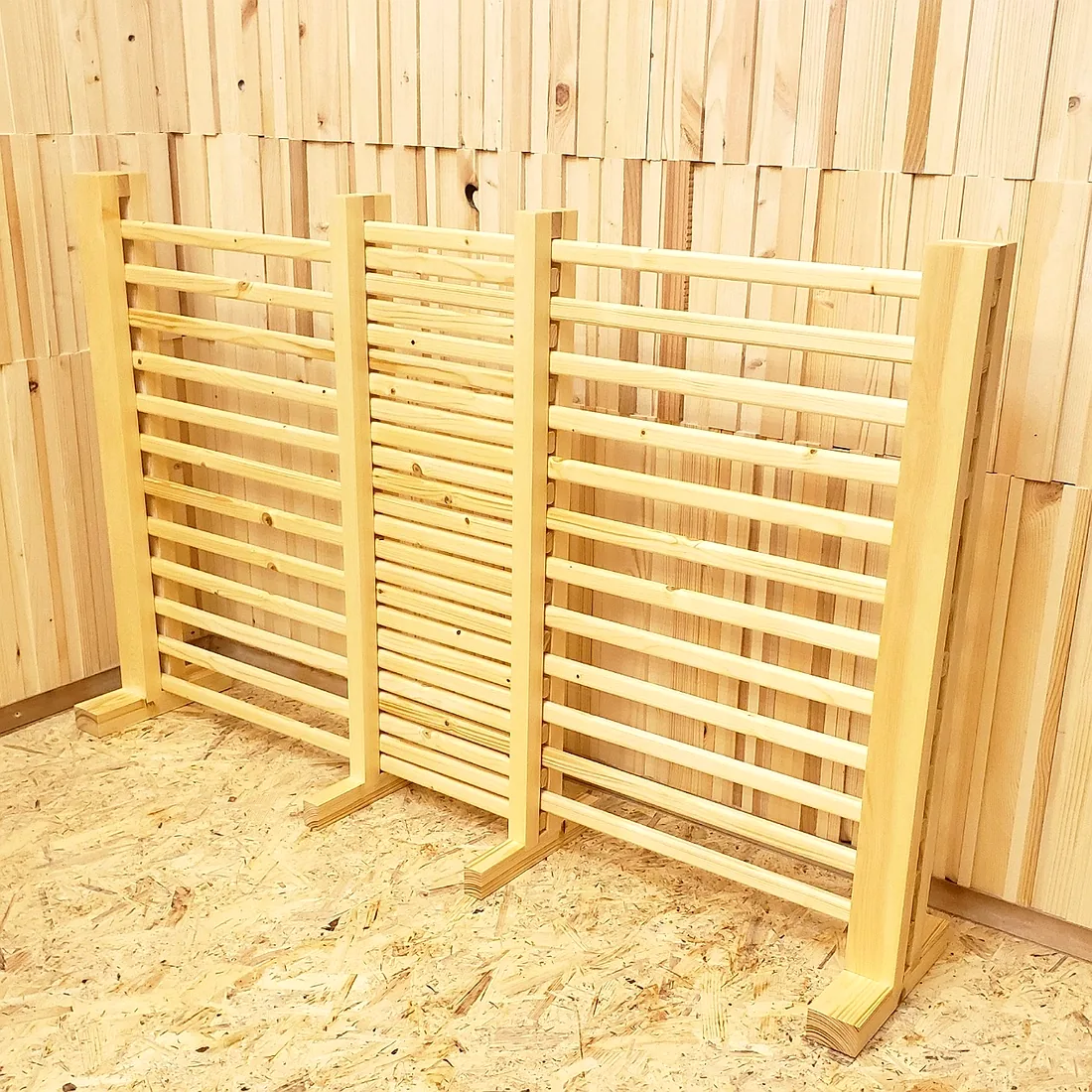 木製ペットフェンスを中間幅125cmに調整した状態